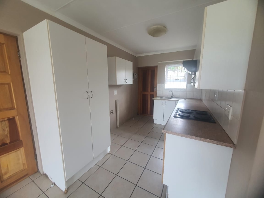 To Let 3 Bedroom Property for Rent in Cambridge West Eastern Cape